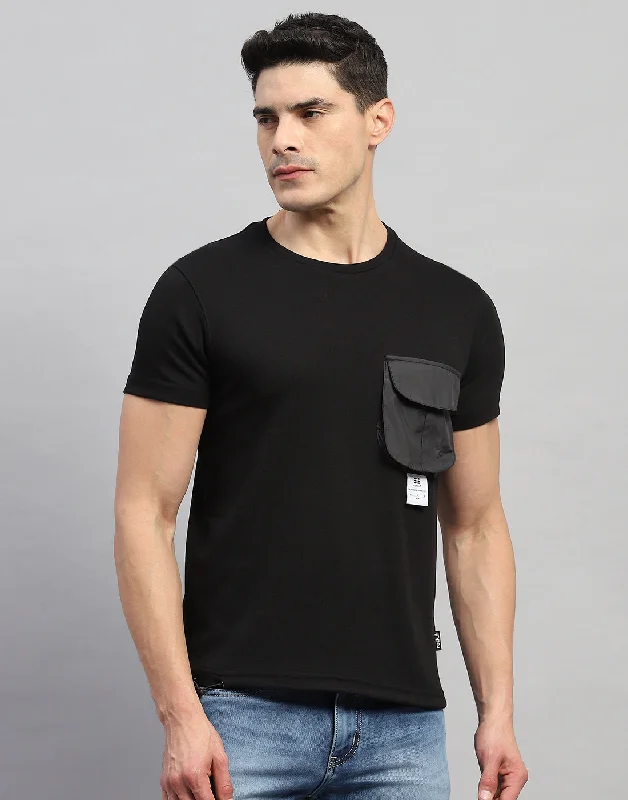 Men Black Solid Round Neck Half Sleeve T-Shirt