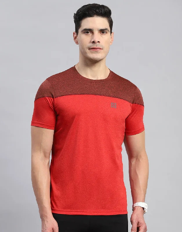 Men Red Solid Round Neck Half Sleeve T-Shirt