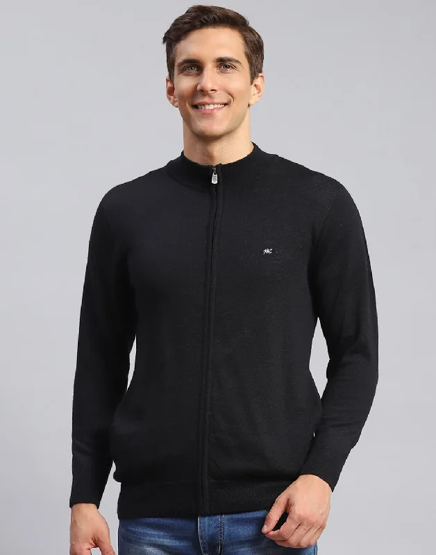 Men Black Solid Stand Collar Full Sleeve Pullover