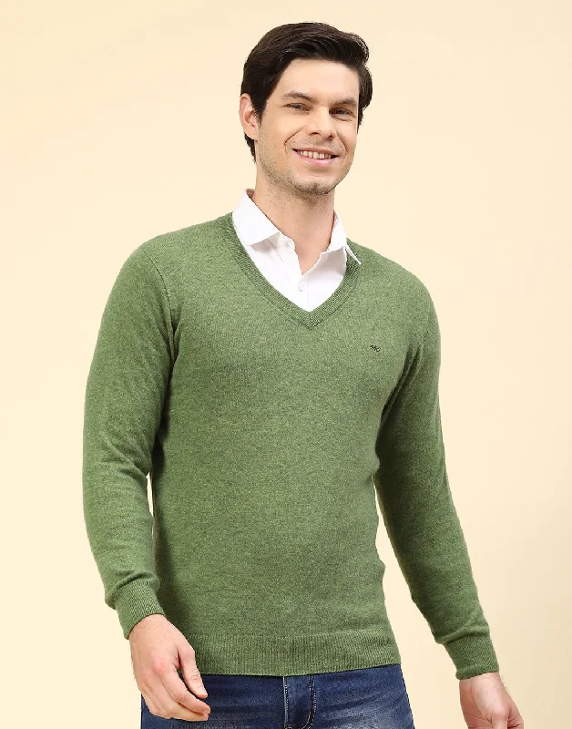 Men Green Solid V Neck Full Sleeve Pullover