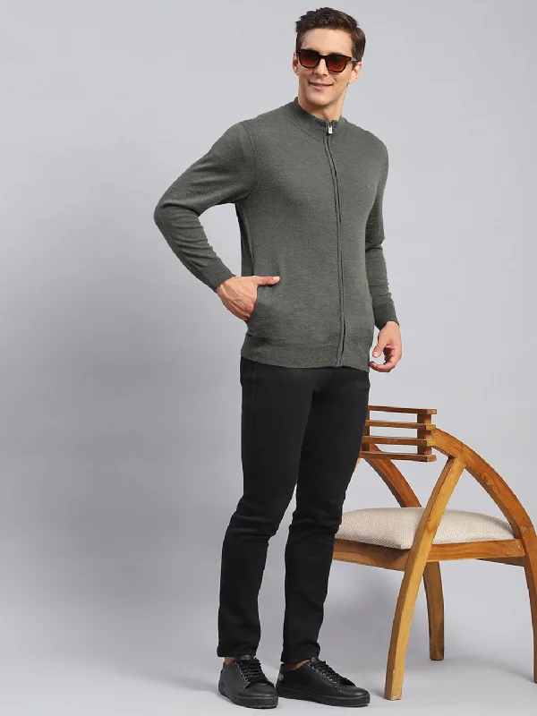 Men Olive Solid Pure wool Pullover